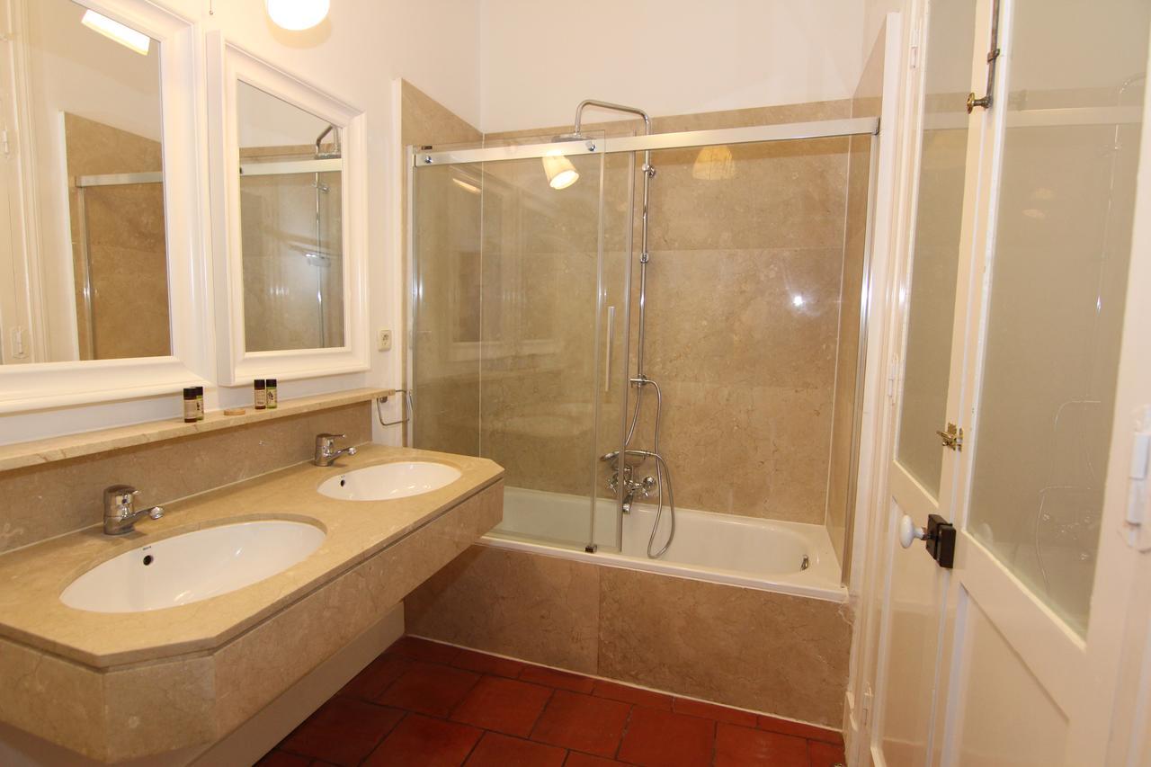 Apartamentos Madrid Retiro 외부 사진