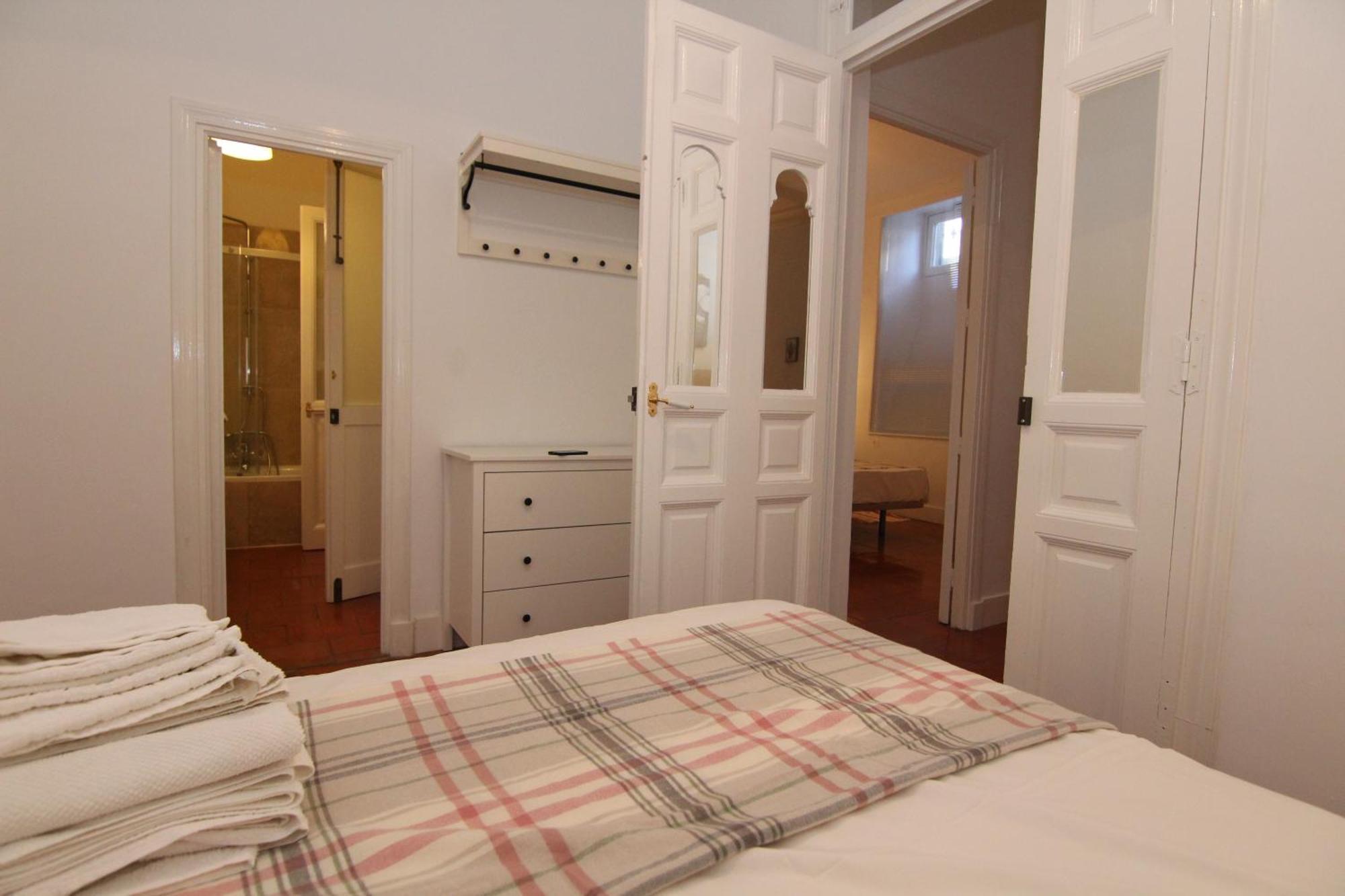 Apartamentos Madrid Retiro 외부 사진