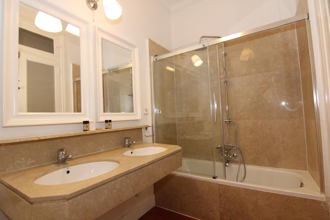 Apartamentos Madrid Retiro 외부 사진