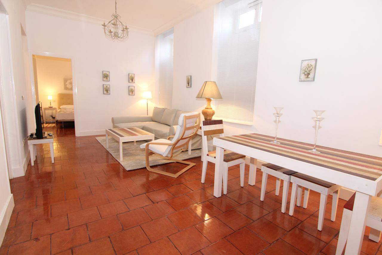 Apartamentos Madrid Retiro 외부 사진